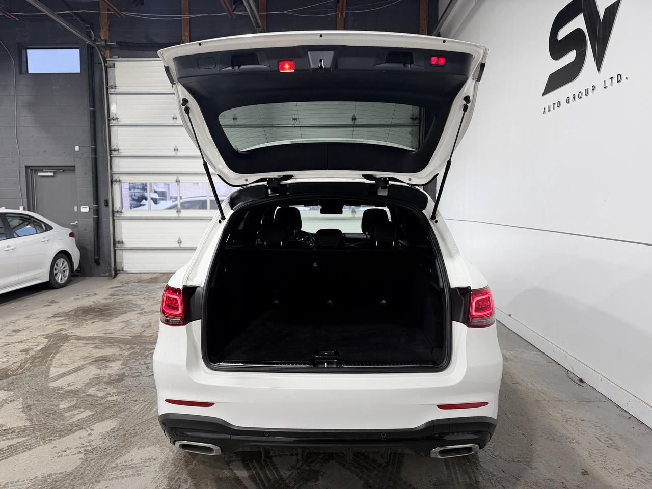 2022 Mercedes-Benz GLC-Class 300 Photo