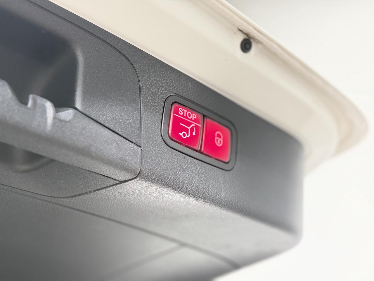 2022 Mercedes-Benz GLC-Class 300 Photo