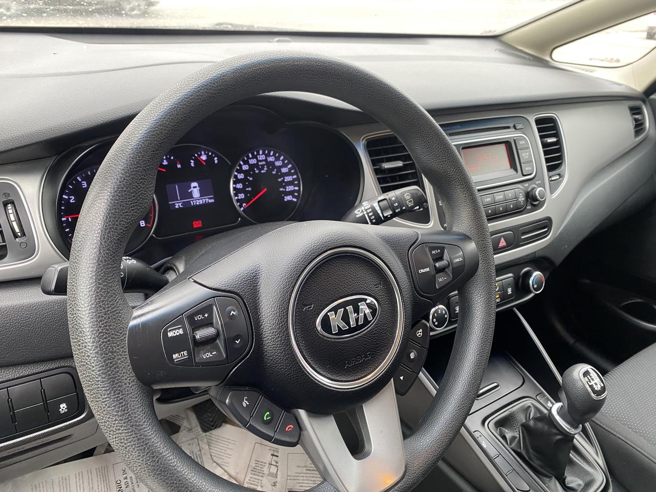 2014 Kia Rondo FX Photo