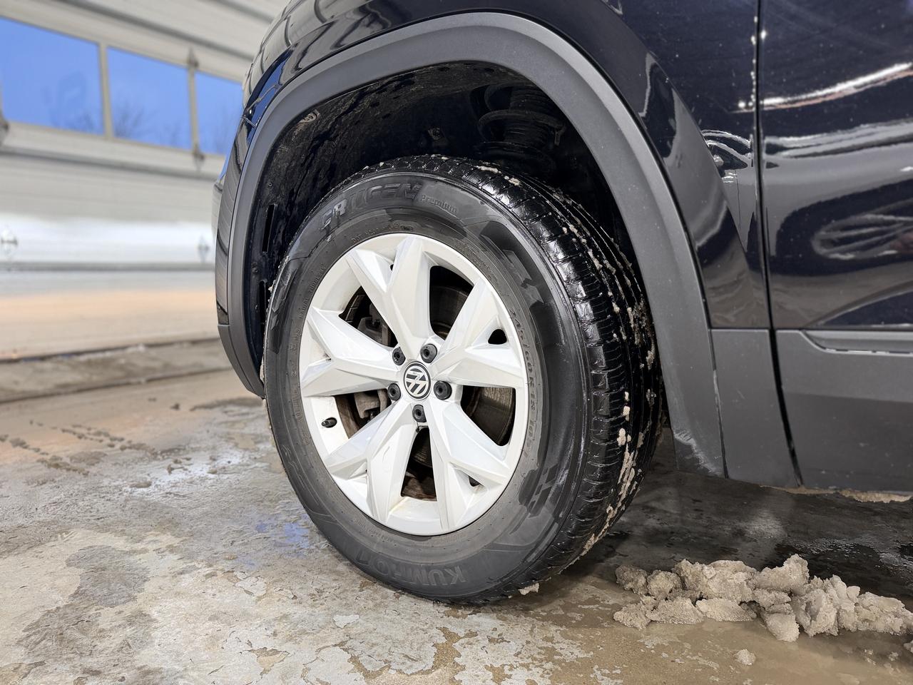 2019 Volkswagen Atlas SE Photo2