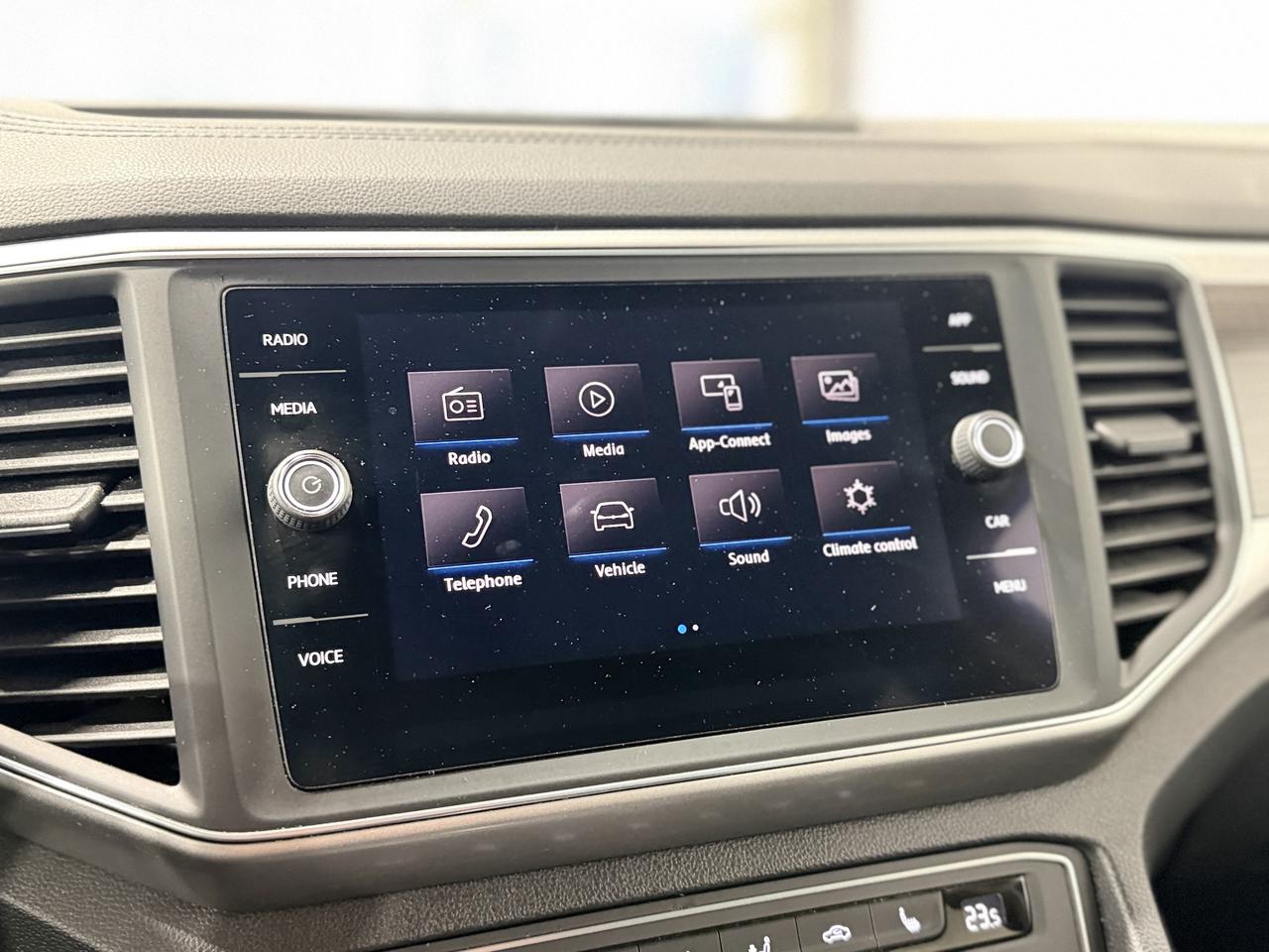 2019 Volkswagen Atlas SE Photo