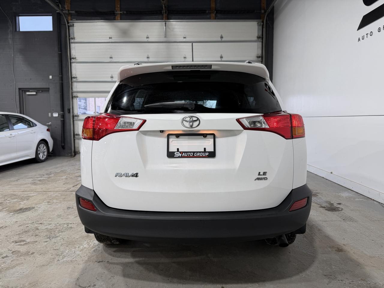 2014 Toyota RAV4 LE Photo