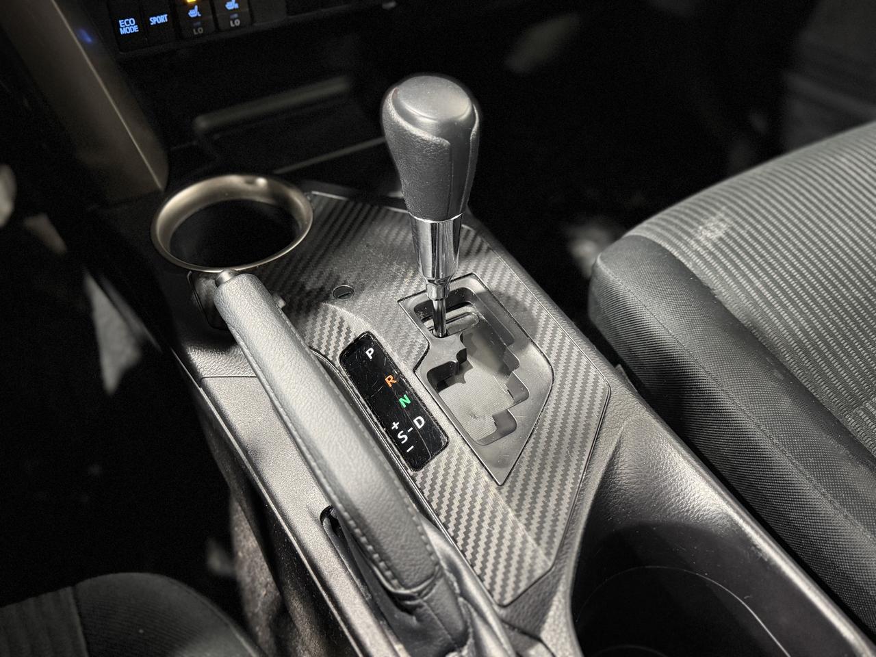 2014 Toyota RAV4 LE Photo