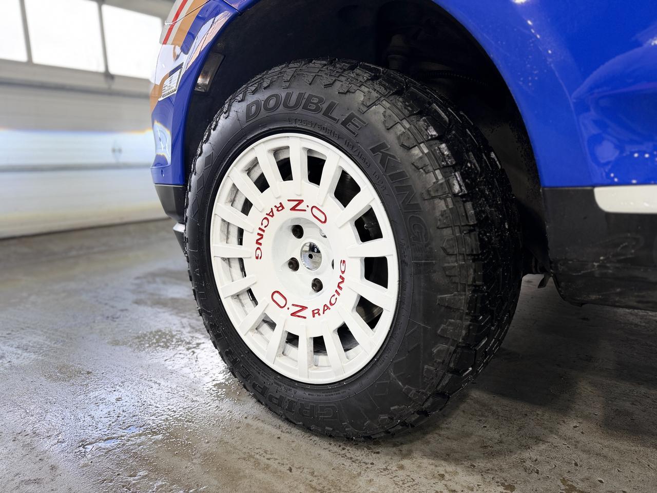 2010 Porsche Cayenne S Photo2