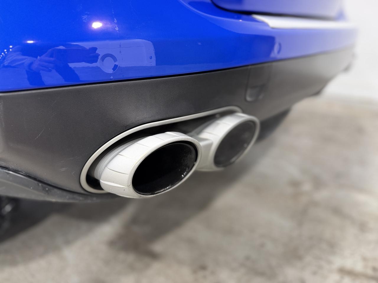 2010 Porsche Cayenne S Photo