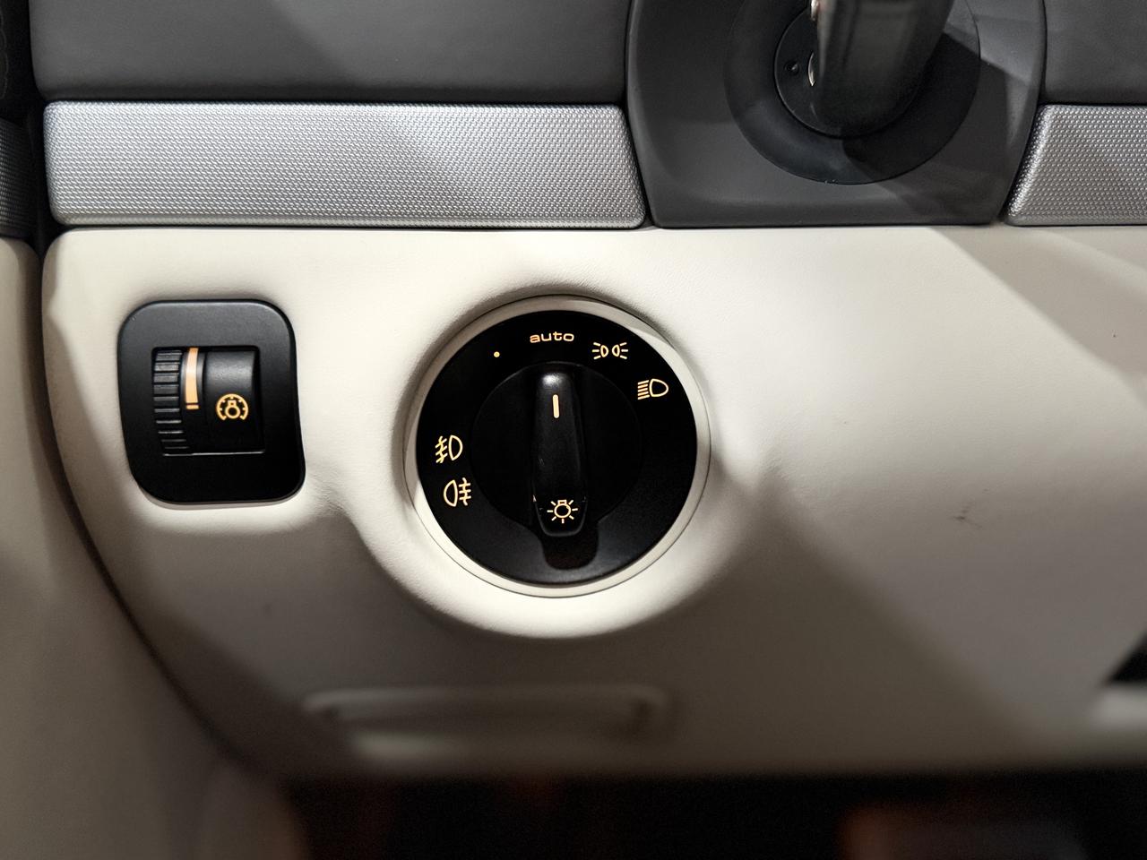 2010 Porsche Cayenne S Photo