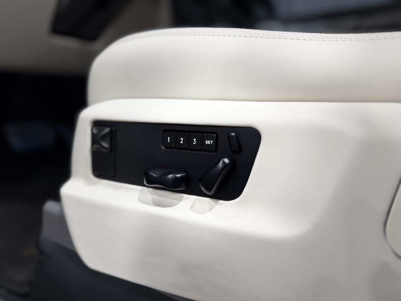 2010 Porsche Cayenne S Photo