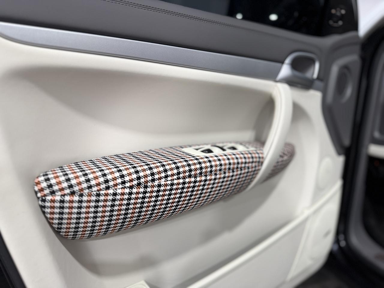 2010 Porsche Cayenne S Photo