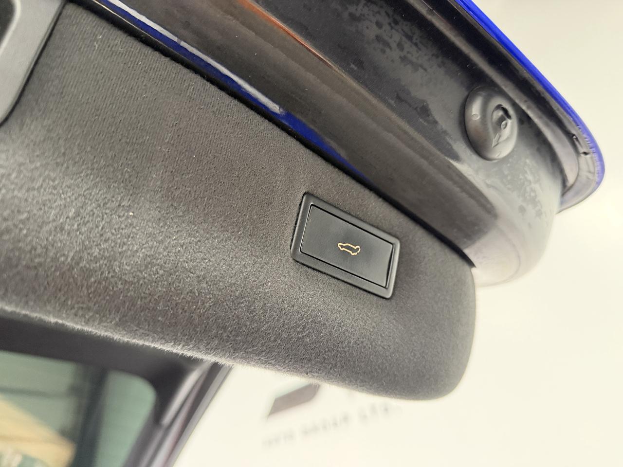 2010 Porsche Cayenne S Photo