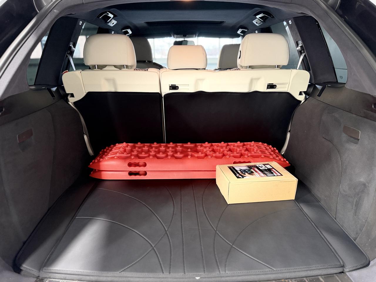 2010 Porsche Cayenne S Photo