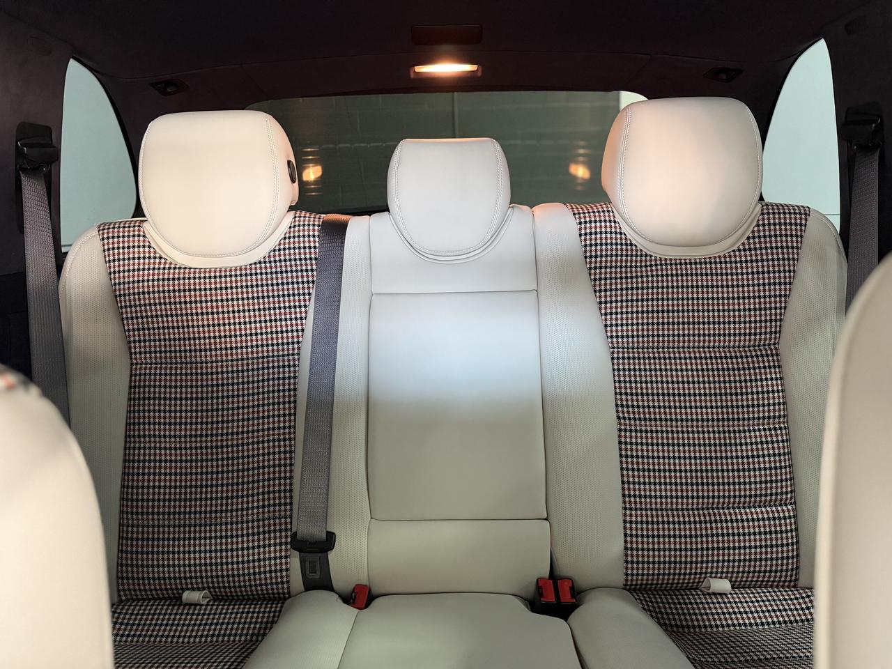 2010 Porsche Cayenne S Photo