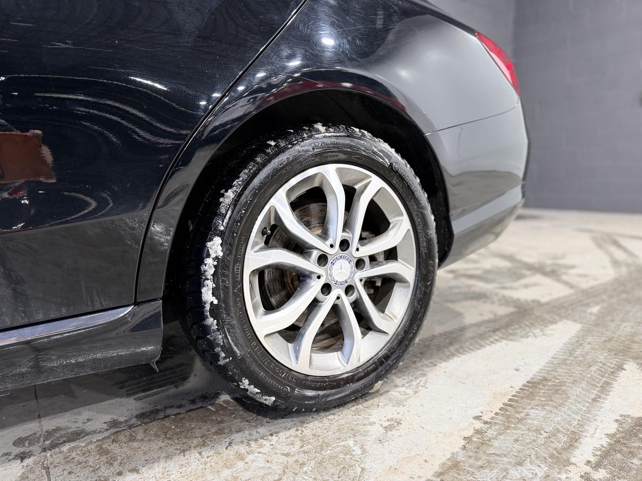 2016 Mercedes-Benz C-Class C300 Photo