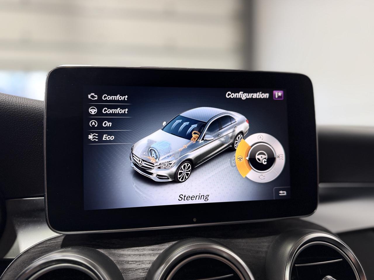 2016 Mercedes-Benz C-Class C300 Photo