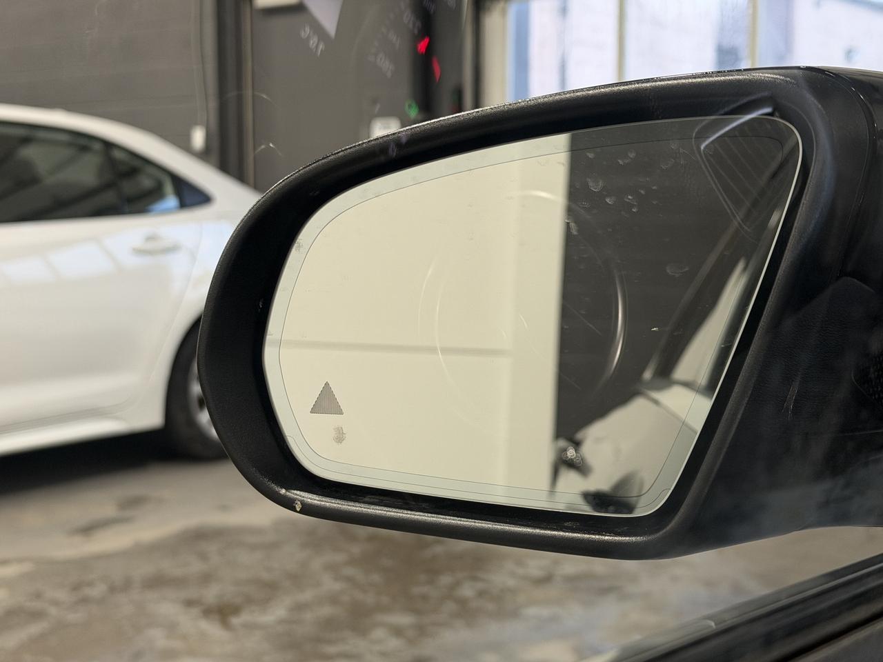 2016 Mercedes-Benz C-Class C300 Photo