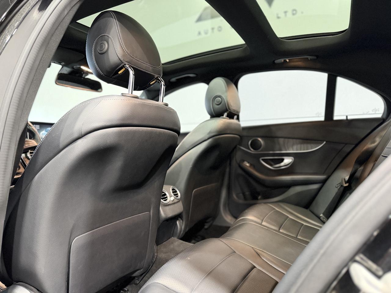 2016 Mercedes-Benz C-Class C300 Photo