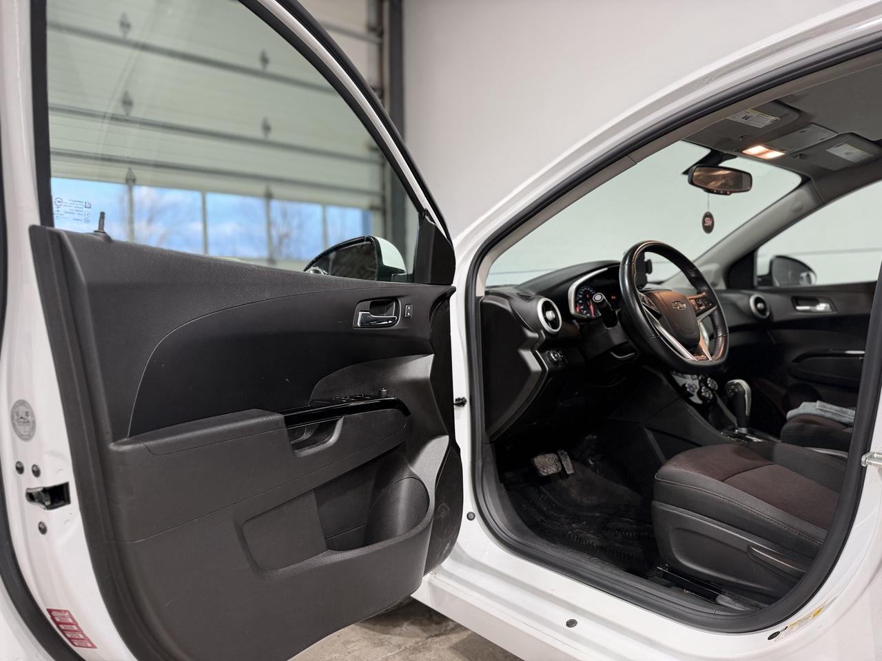 2018 Chevrolet Sonic LT  W/1SD Photo