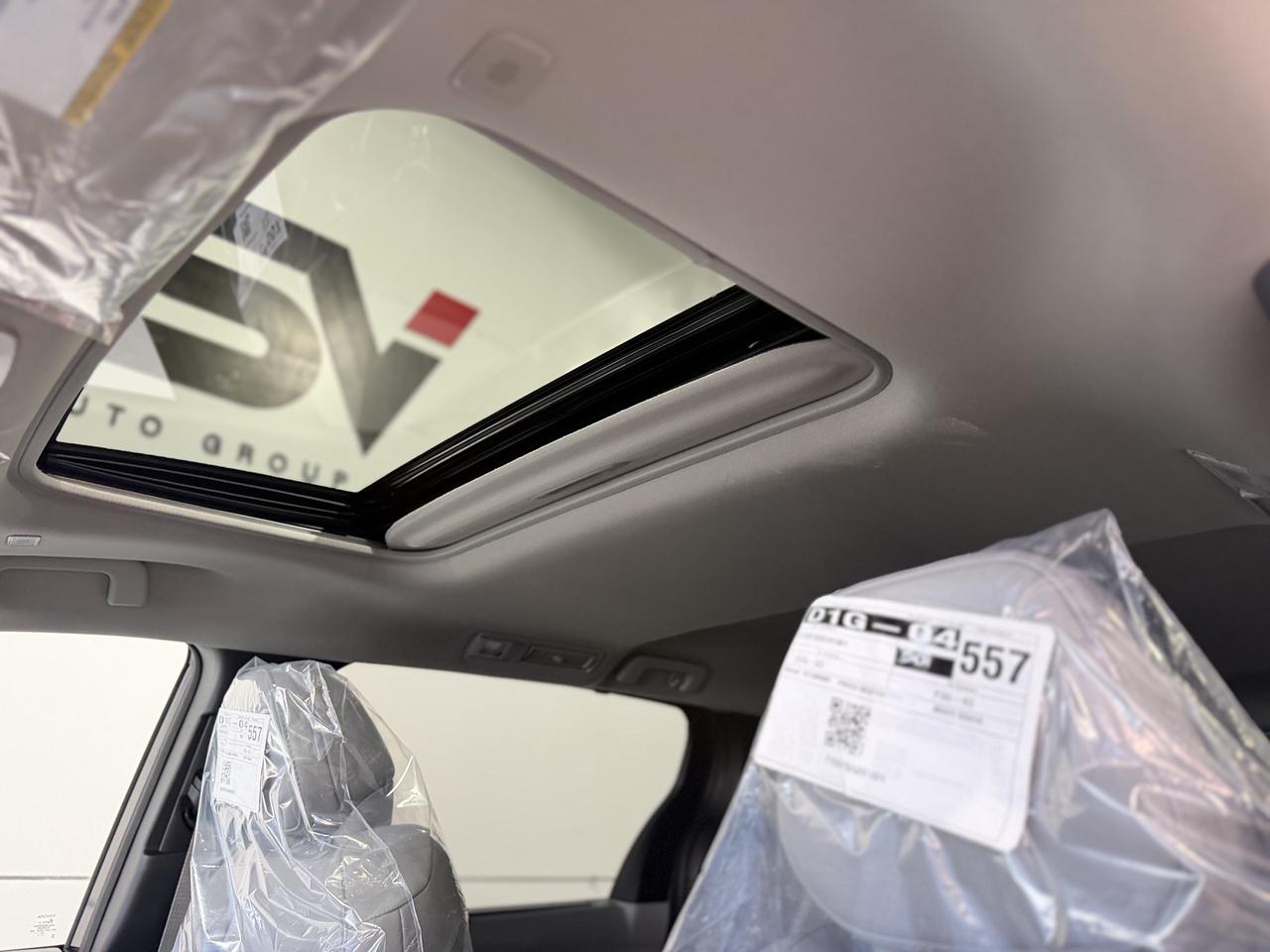 2025 Toyota Sienna XLE Photo