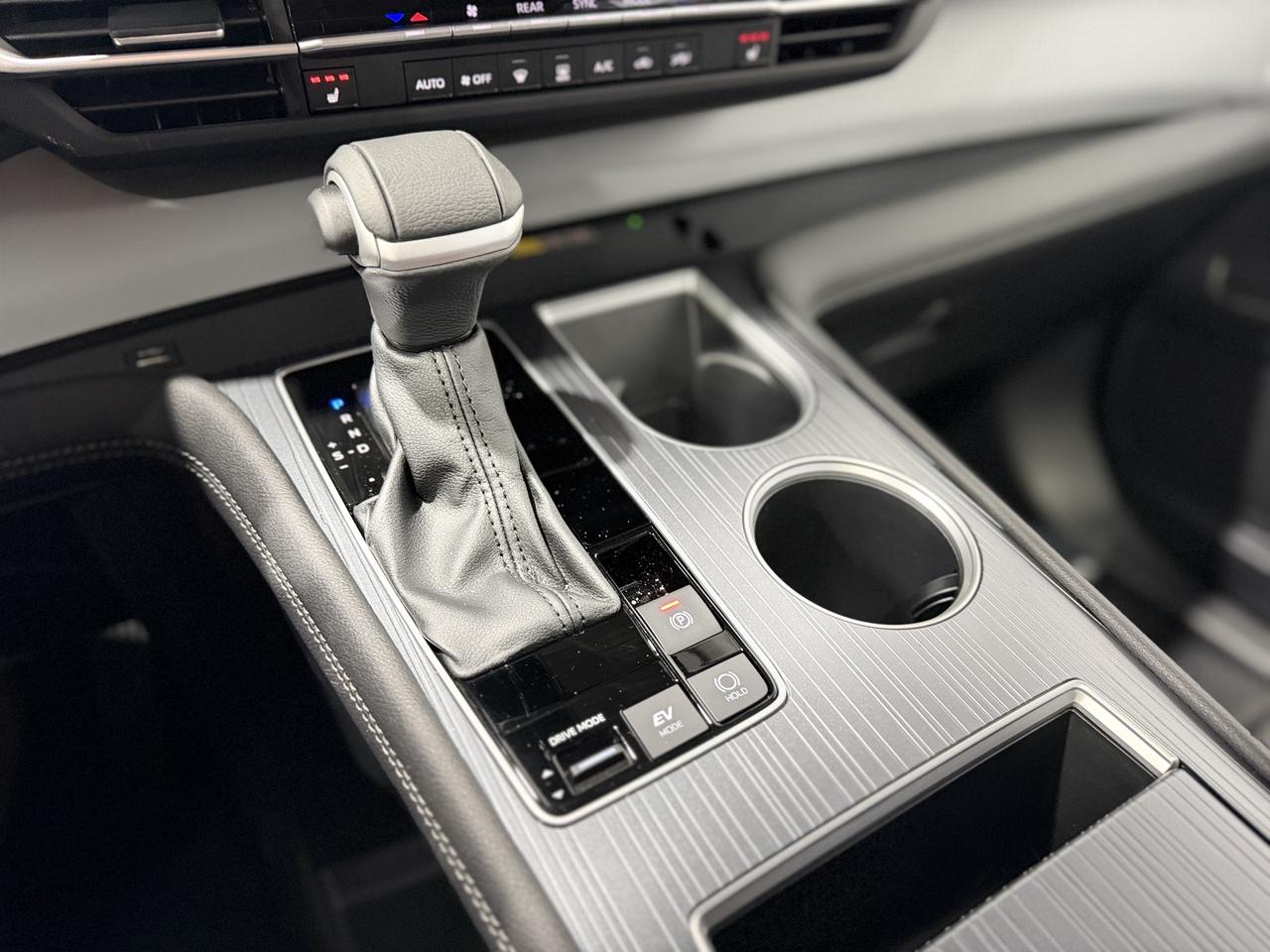 2025 Toyota Sienna XLE Photo