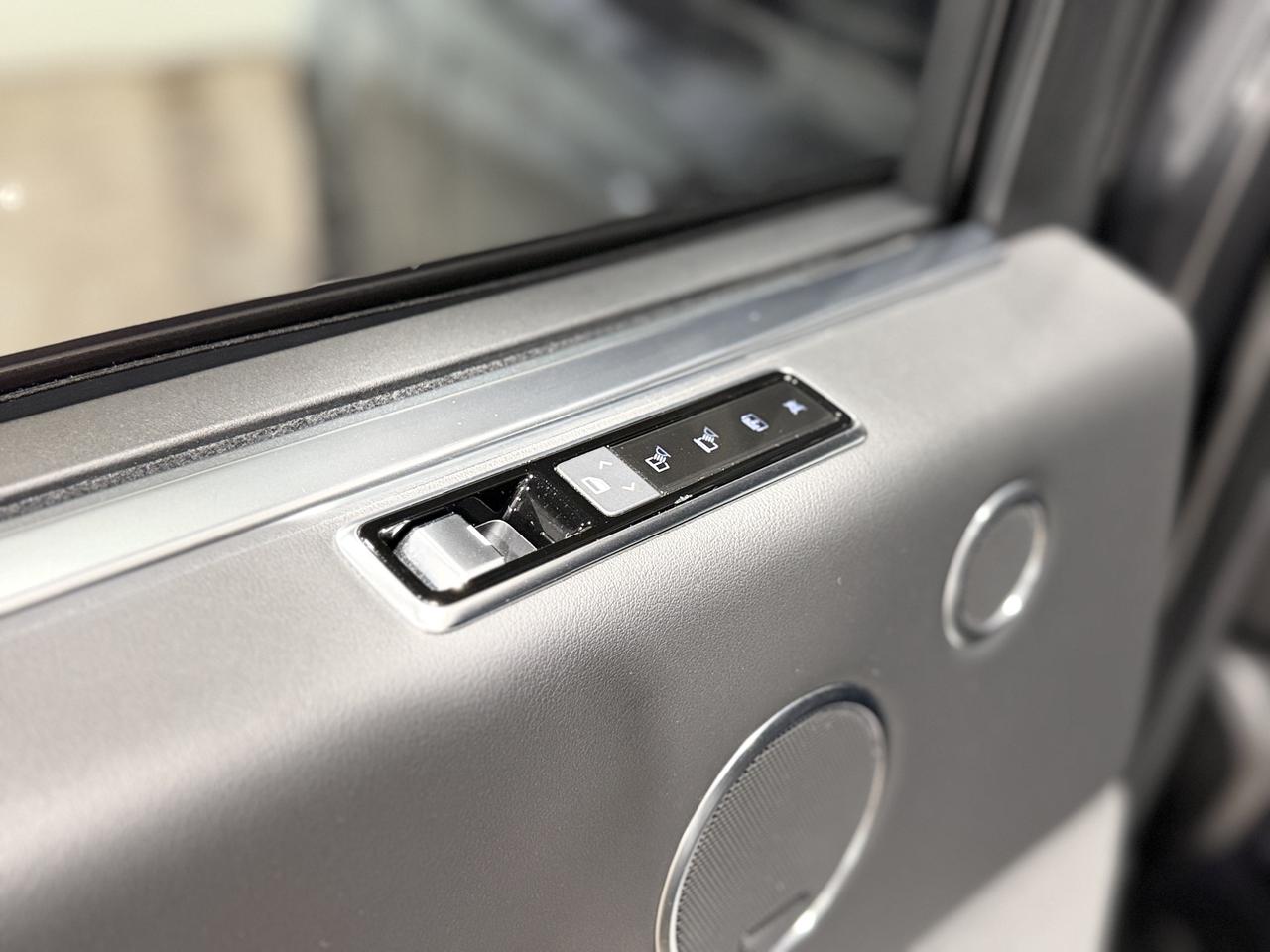 2019 Land Rover Range Rover SuperCharged Photo