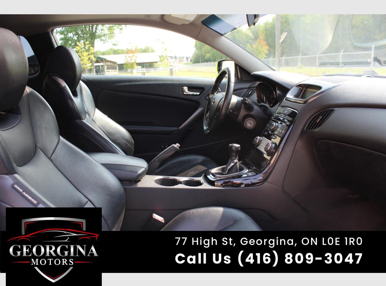 2011 Hyundai Genesis Coupe  Photo