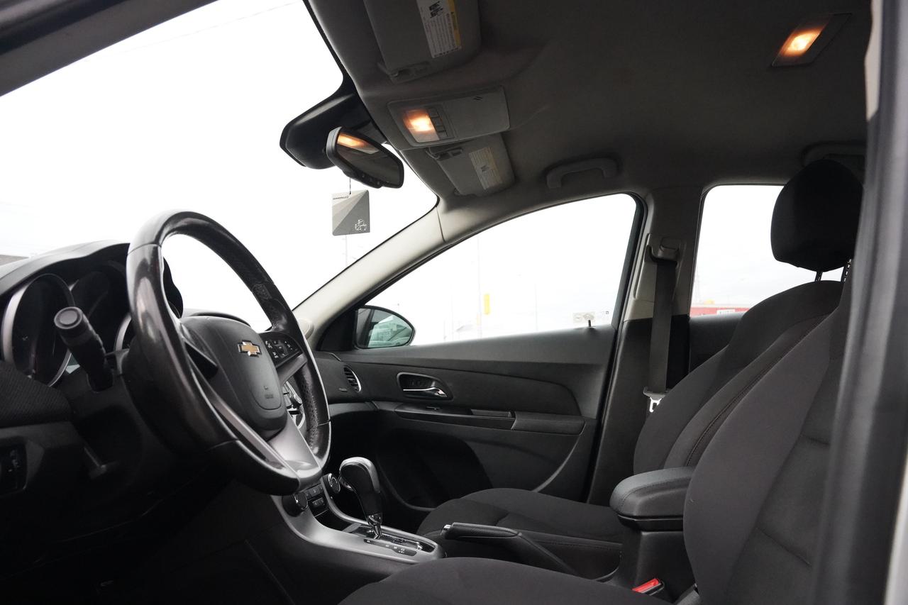 2013 Chevrolet Cruze 1LT/NAV/CAMERA/BLUETOOTH Photo