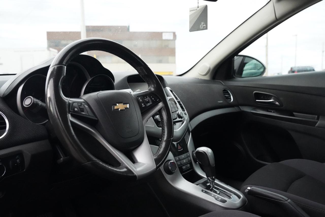 2013 Chevrolet Cruze 1LT/NAV/CAMERA/BLUETOOTH Photo
