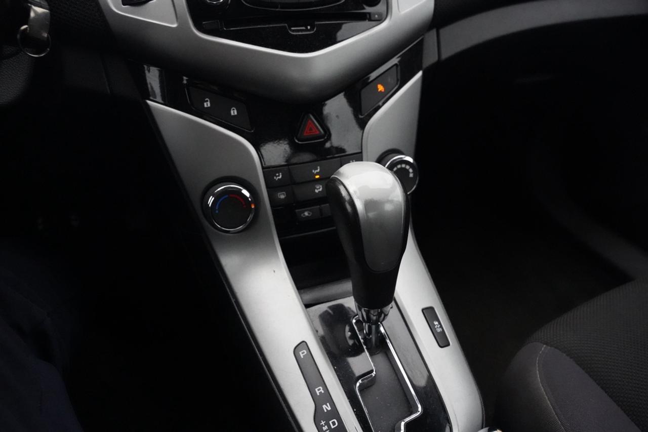 2013 Chevrolet Cruze 1LT/NAV/CAMERA/BLUETOOTH Photo