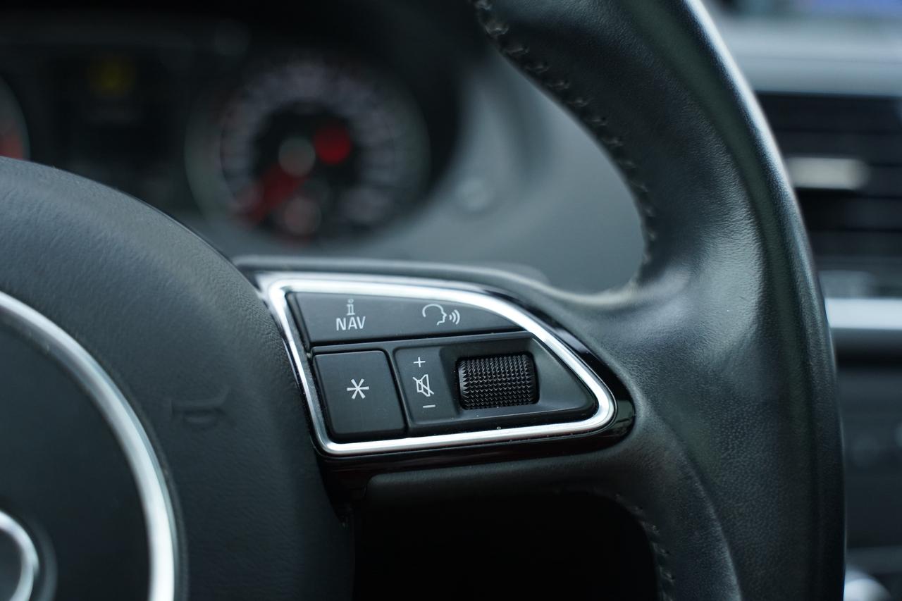 2018 Audi Q3 PROGRESSIV S LINE/NO ACCIDENTS/ LEATHER/SUNROOF Photo