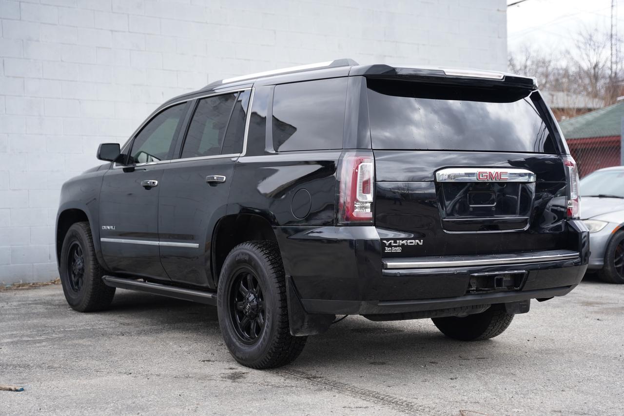 2015 GMC Yukon DENALI/6.2/7 PASS/DVD PLAYER/LOADED/NO ACCIDENTS Photo