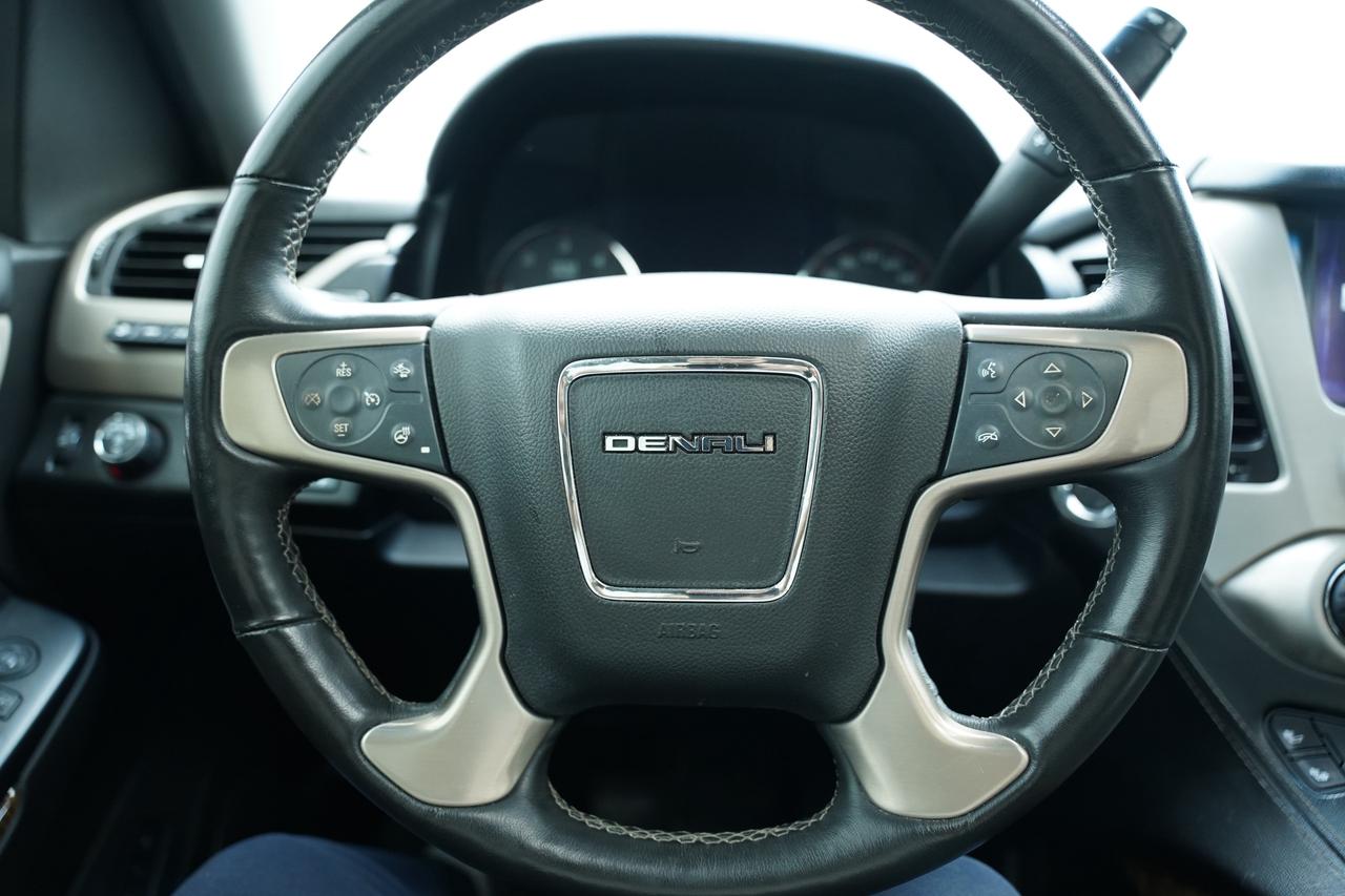 2015 GMC Yukon DENALI/6.2/7 PASS/DVD PLAYER/LOADED/NO ACCIDENTS Photo