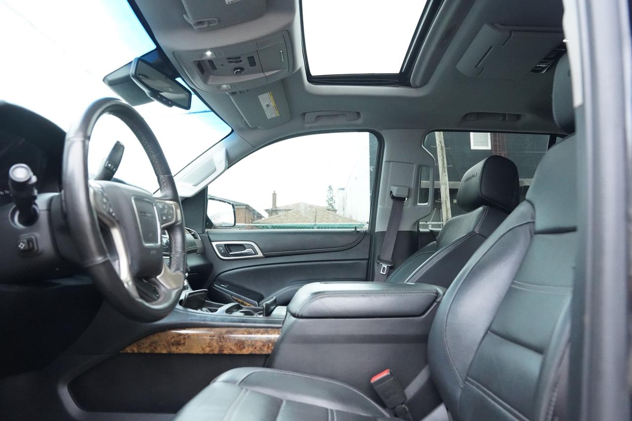 2015 GMC Yukon DENALI/6.2/7 PASS/DVD PLAYER/LOADED/NO ACCIDENTS Photo