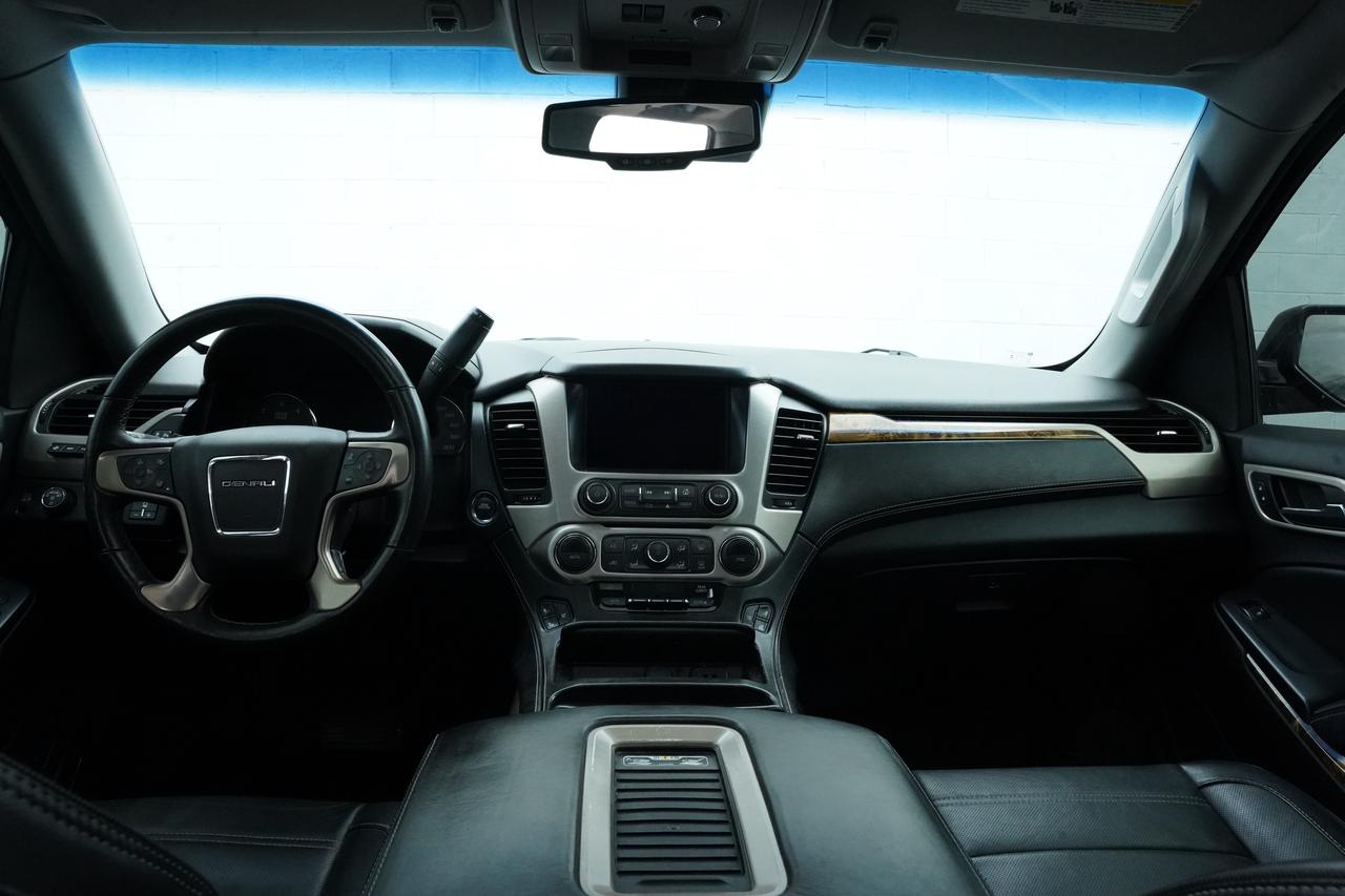 2015 GMC Yukon DENALI/6.2/7 PASS/DVD PLAYER/LOADED/NO ACCIDENTS Photo