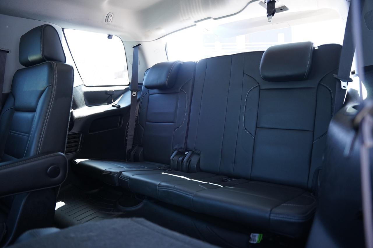 2015 GMC Yukon DENALI/6.2/7 PASS/DVD PLAYER/LOADED/NO ACCIDENTS Photo