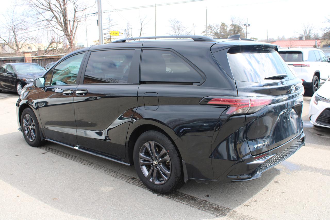 2025 Toyota Sienna XSE AWD Photo