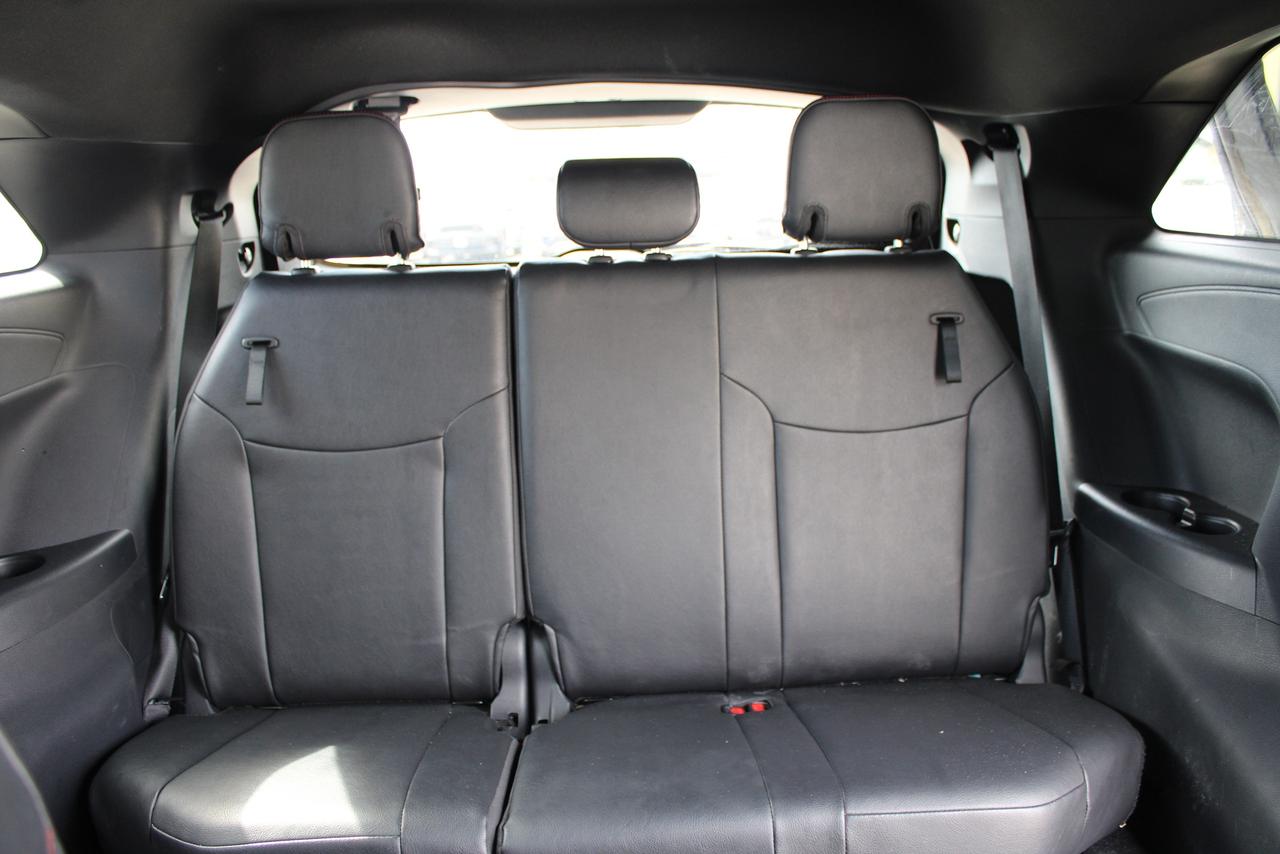 2025 Toyota Sienna XSE AWD Photo