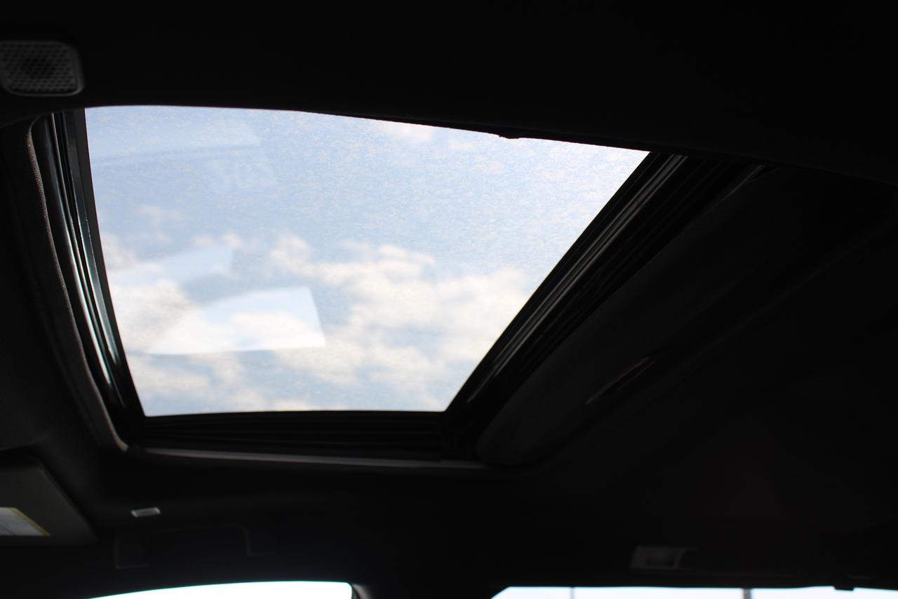 2025 Toyota Sienna XSE AWD Photo