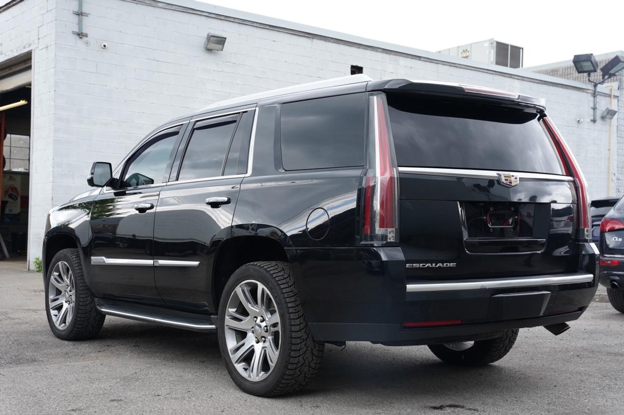 2016 Cadillac Escalade Premium/FULLY LOADED//7 PASS/ NO ACCIDENTS Photo