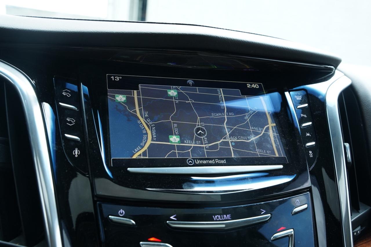 2016 Cadillac Escalade Premium/FULLY LOADED//7 PASS/ NO ACCIDENTS Photo