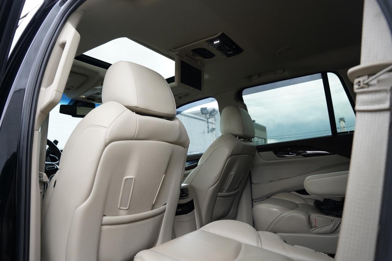 2016 Cadillac Escalade Premium/FULLY LOADED//7 PASS/ NO ACCIDENTS Photo
