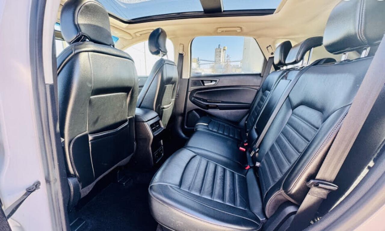 2015 Ford Edge SEL Photo4