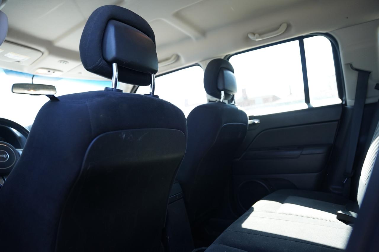 2015 Jeep Patriot SPORT PKG/AUTOMATIC/NO ACCIDENTS Photo