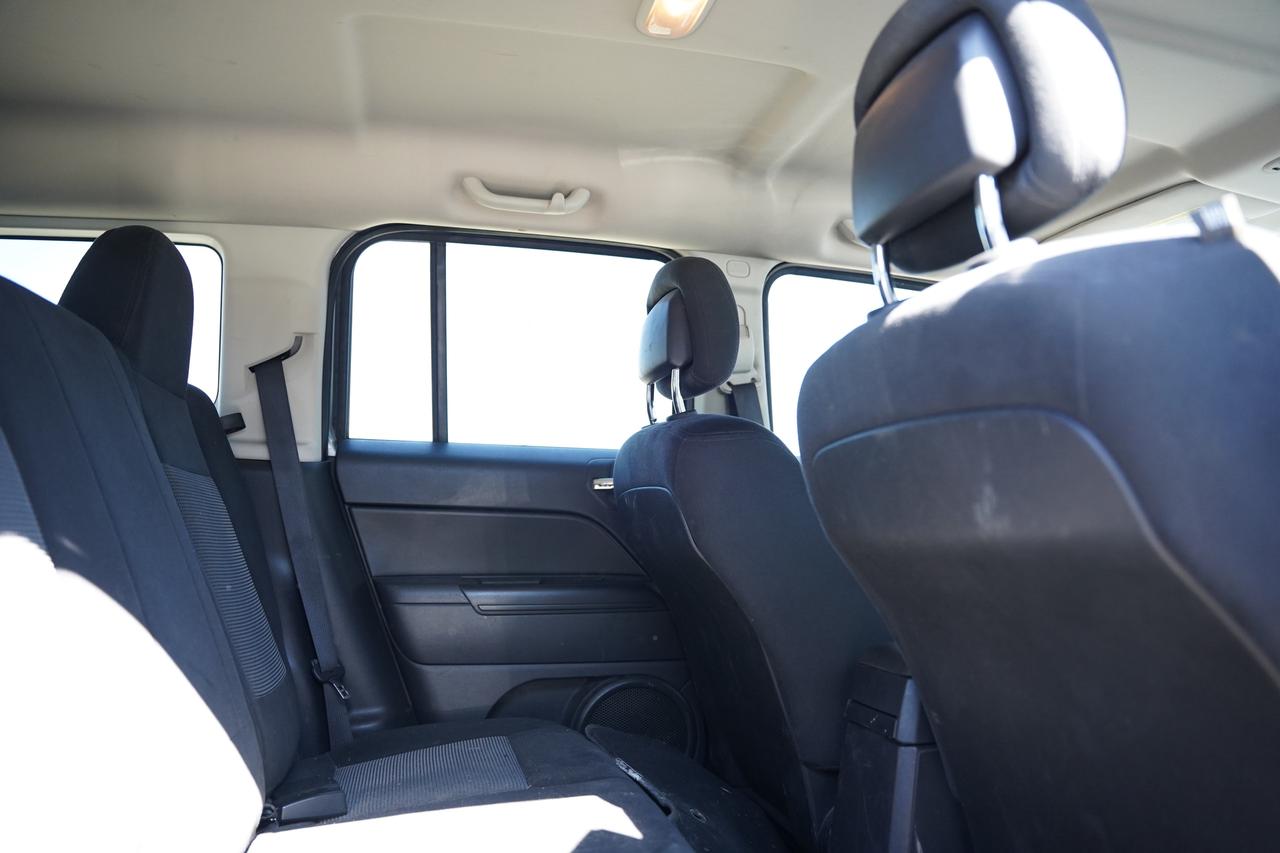 2015 Jeep Patriot SPORT PKG/AUTOMATIC/NO ACCIDENTS Photo