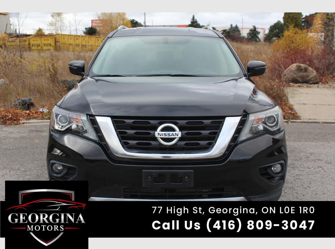 2017 Nissan Pathfinder Platinum Photo