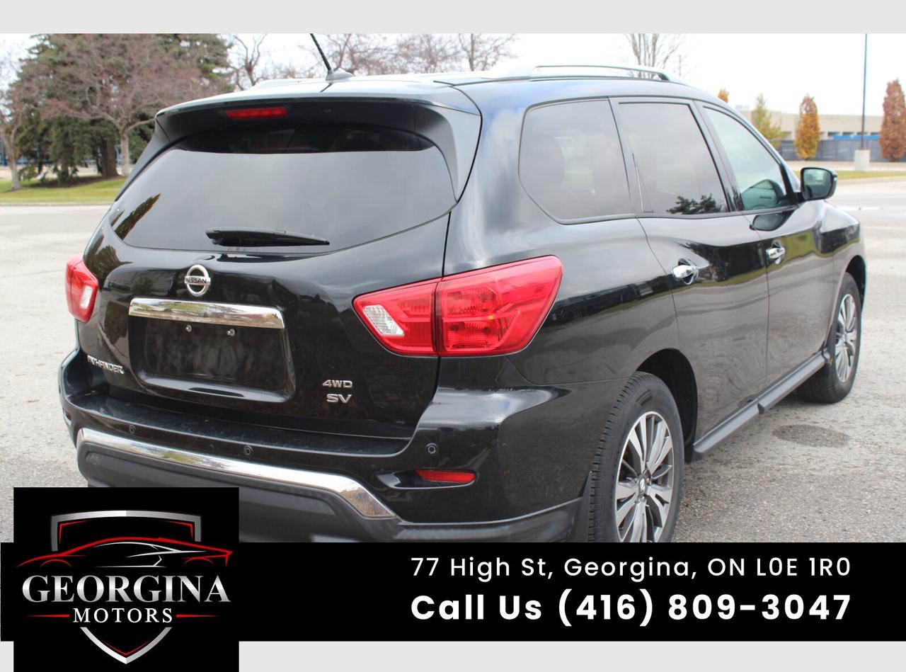 2017 Nissan Pathfinder Platinum Photo