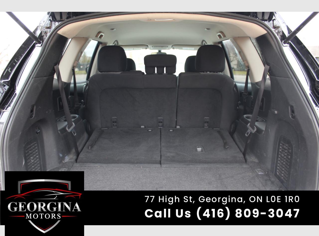 2017 Nissan Pathfinder Platinum Photo