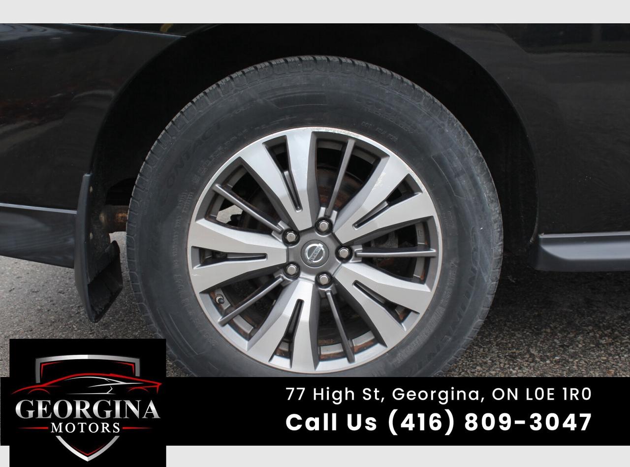 2017 Nissan Pathfinder Platinum Photo