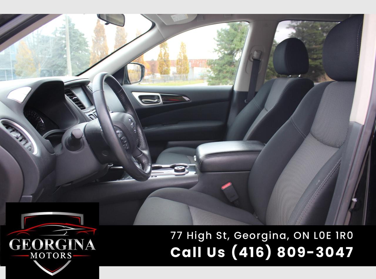 2017 Nissan Pathfinder Platinum Photo