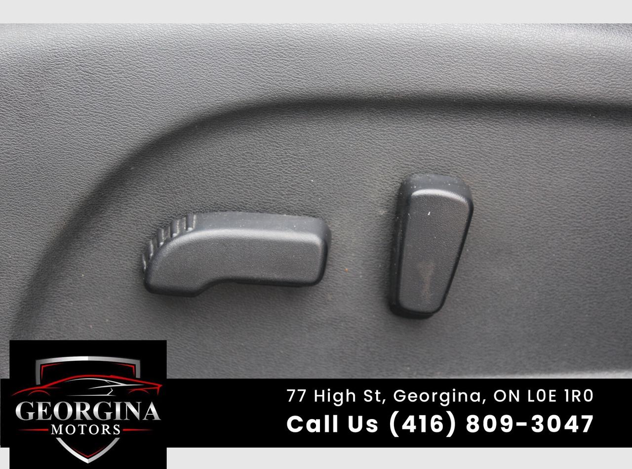 2017 Nissan Pathfinder Platinum Photo