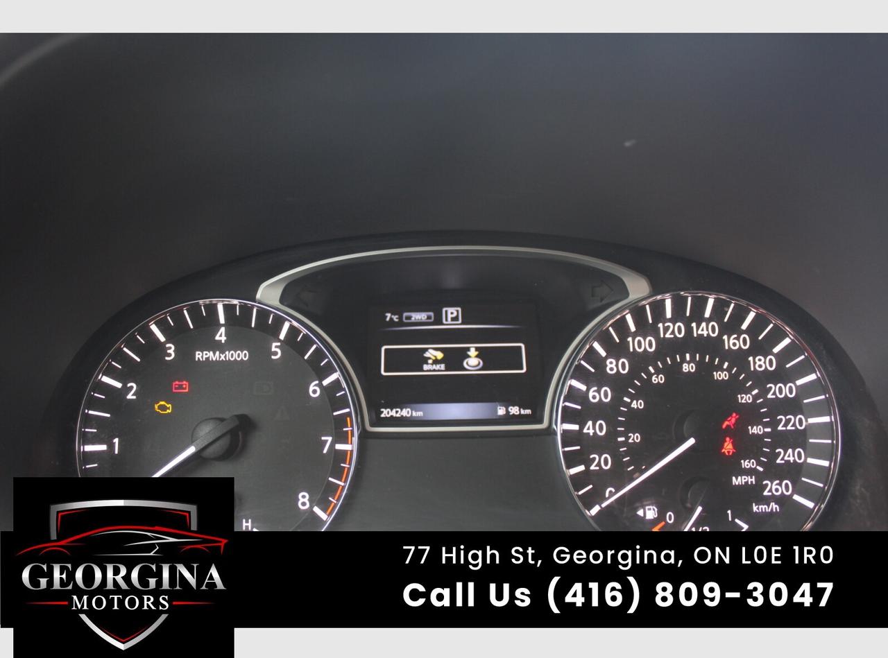 2017 Nissan Pathfinder Platinum Photo