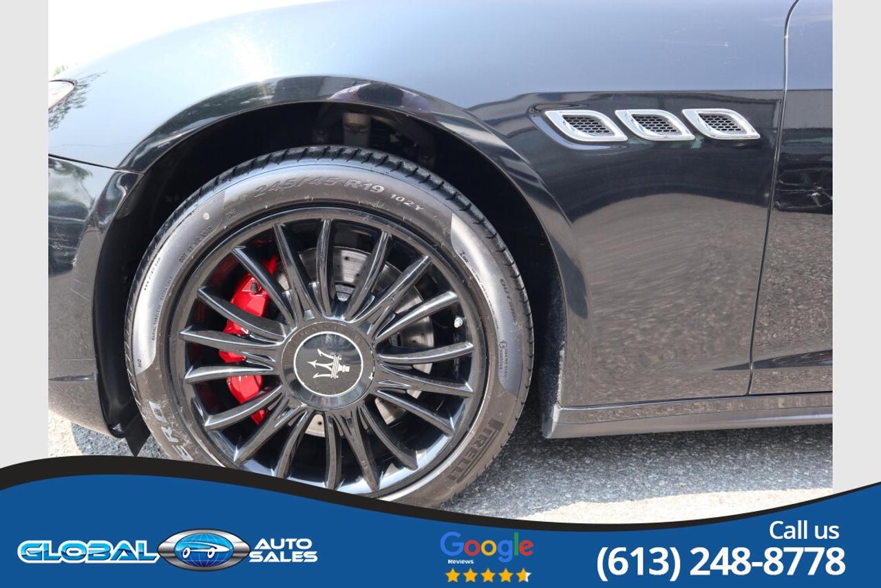 2014 Maserati Quattroporte SQ4 Photo3